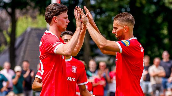 Oefenzeges voor Go Ahead Eagles, FC Twente en Heracles, veel fans bij Open dag PEC Home