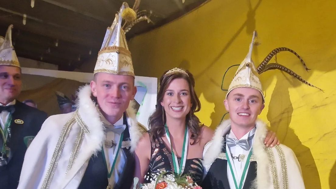 In Boskoop zijn niet een, maar twee prinsen onthuld