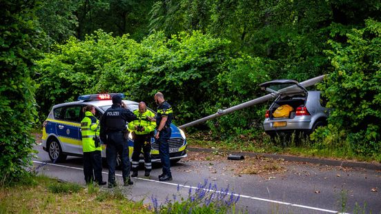 Vlucht na supermarkt-overval eindigt in zware crash Home