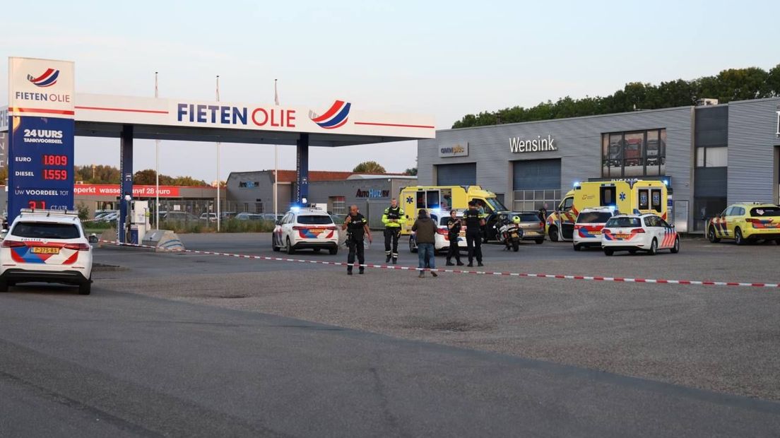 De politie doet onderzoek na de schietpartij in Winschoten van 6 juli