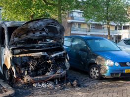 Busje, DIXI en bouwkeet afgebrand | Explosies in Dordrecht en Bleiswijk