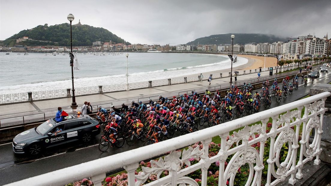 De Clasica San Sebastián werd verreden in veel regen