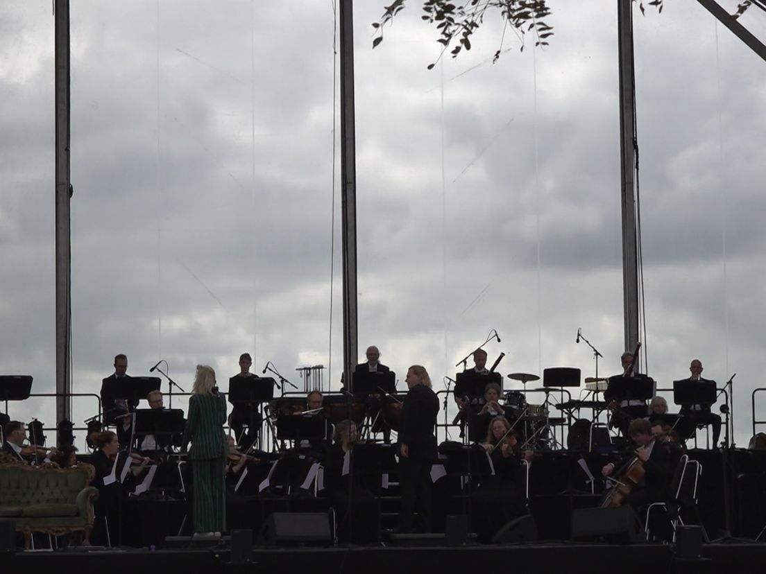 Op afstand in harmonie: orkestleden mogen eindelijk weer samen optreden
