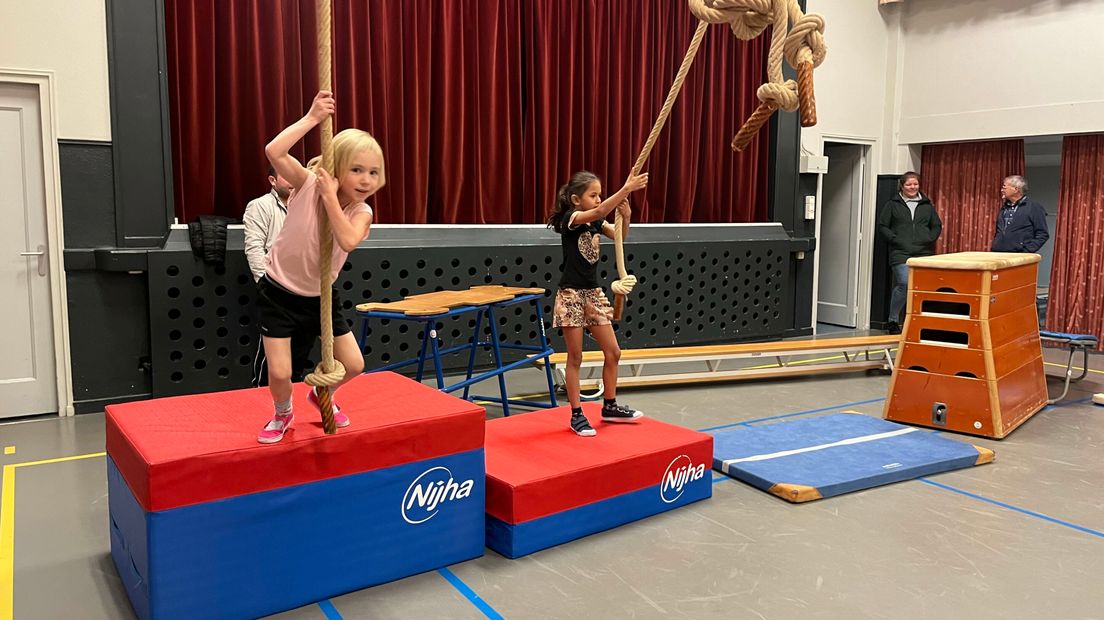 'Hard rennen en geen zware kleren dragen', zo win je volgens Evi en ...