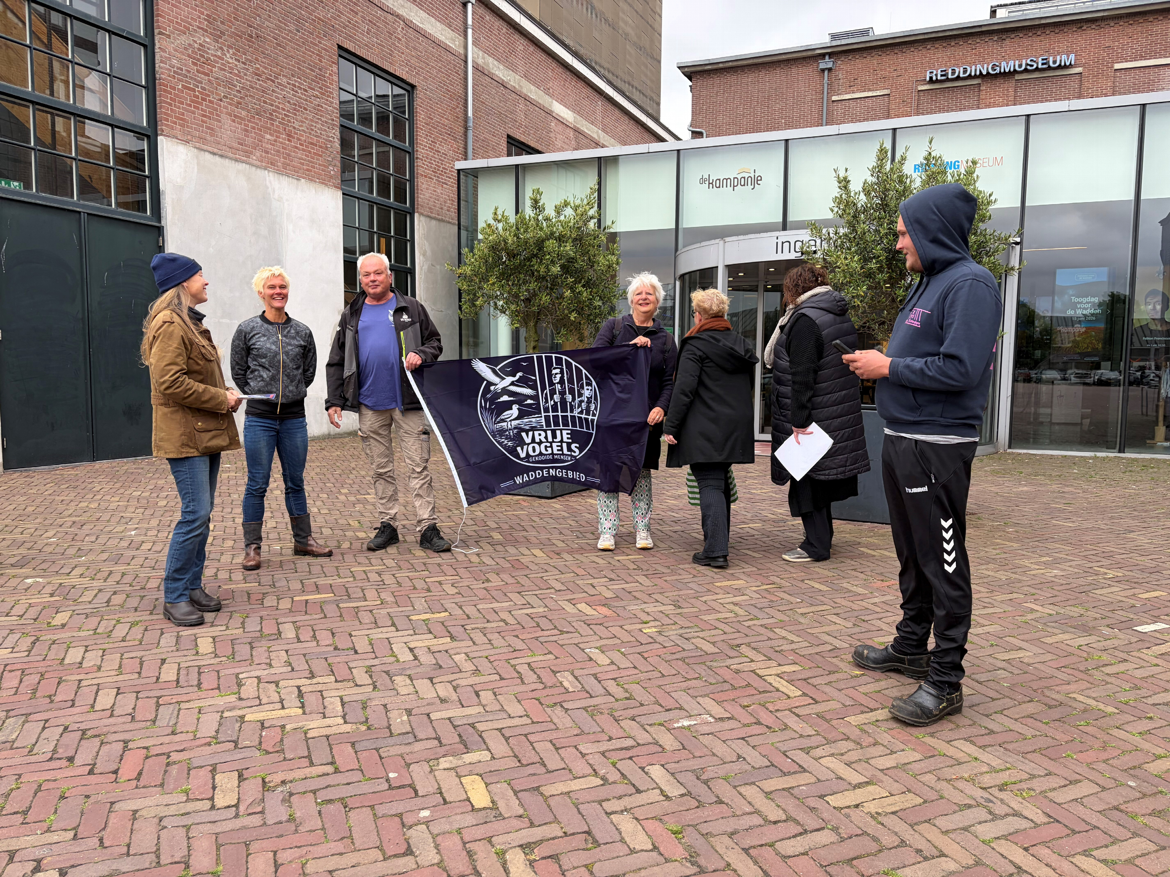 Actievoerders van Wij zijn de Wadden in juni