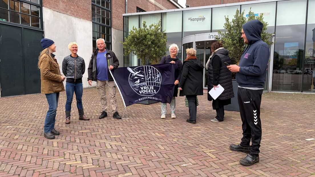 Actievoerders van Wij zijn de Wadden in juni