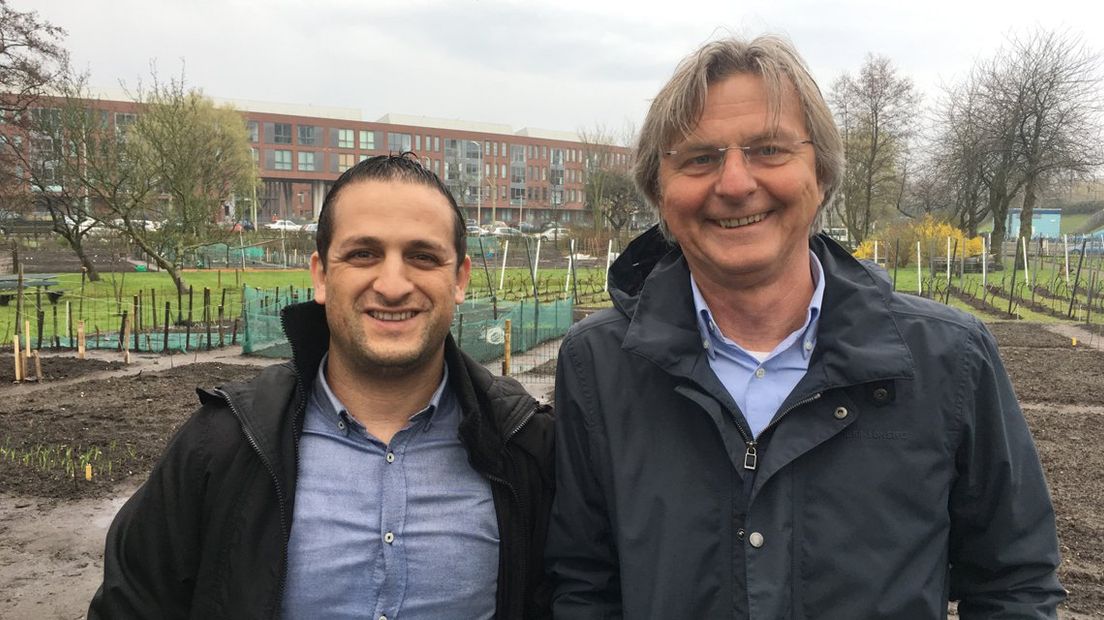 Balal Aknouch van project HVBG en Hendrik Beelen van de Voedselbank