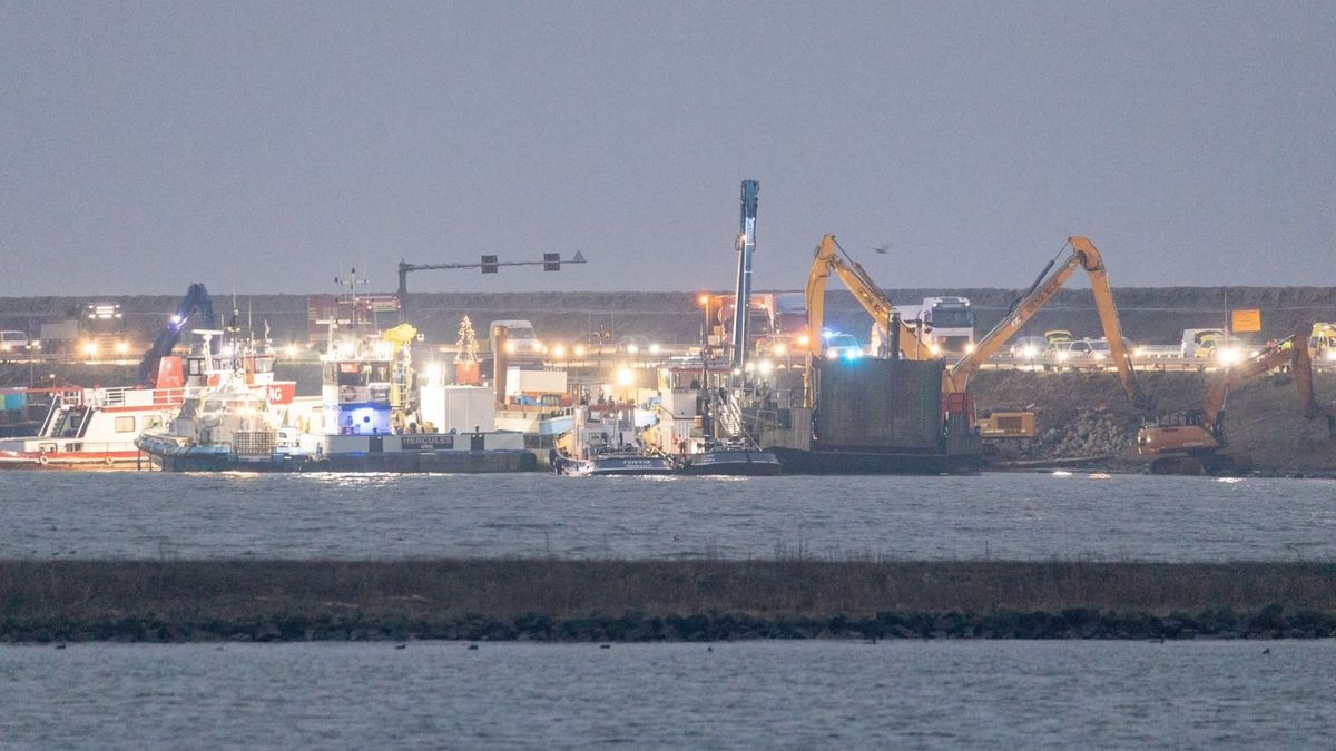Ernstig bedrijfsongeluk bij werkzaamheden op de Afsluitdijk
