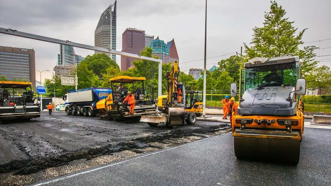 Wals aan het werk bij de Koningstunnel. 