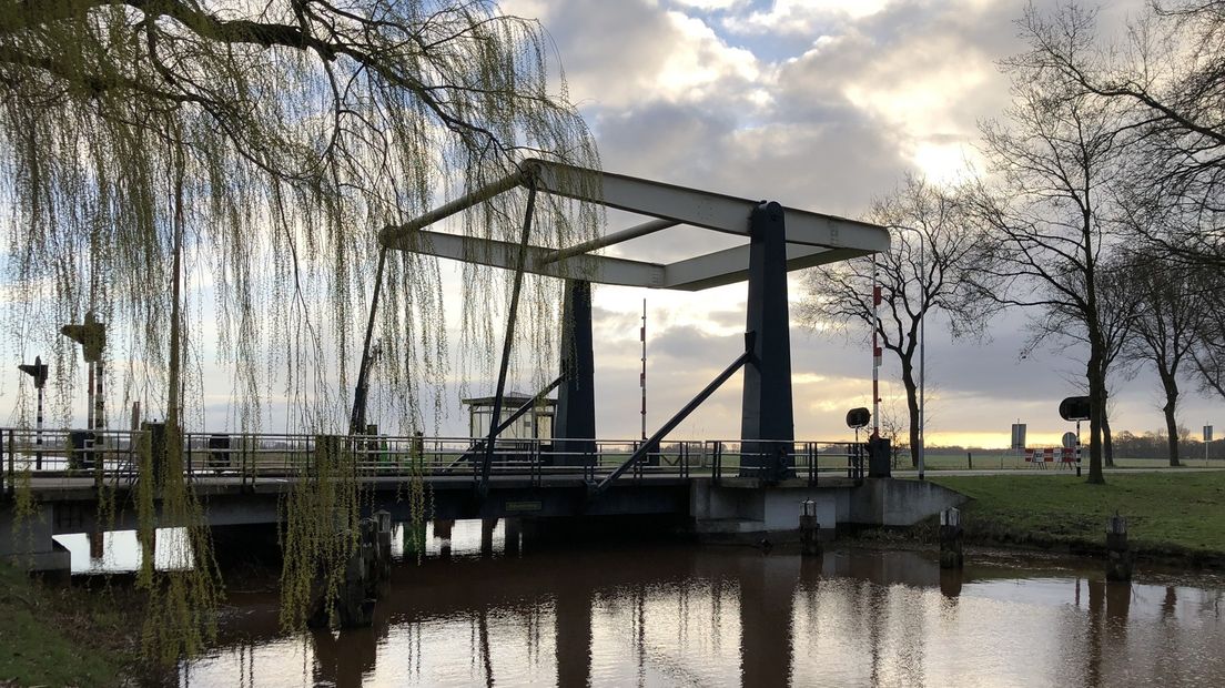 De brug op de N367