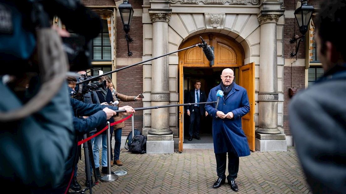 VIDEO | Minister Grapperhaus stuurt videoboodschap naar leerlingen basisschool in Enschede
