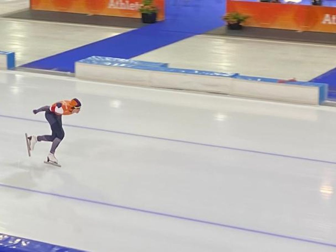 Rotterdams schaatstalent Jesse Speijers debuteert op NK Allround