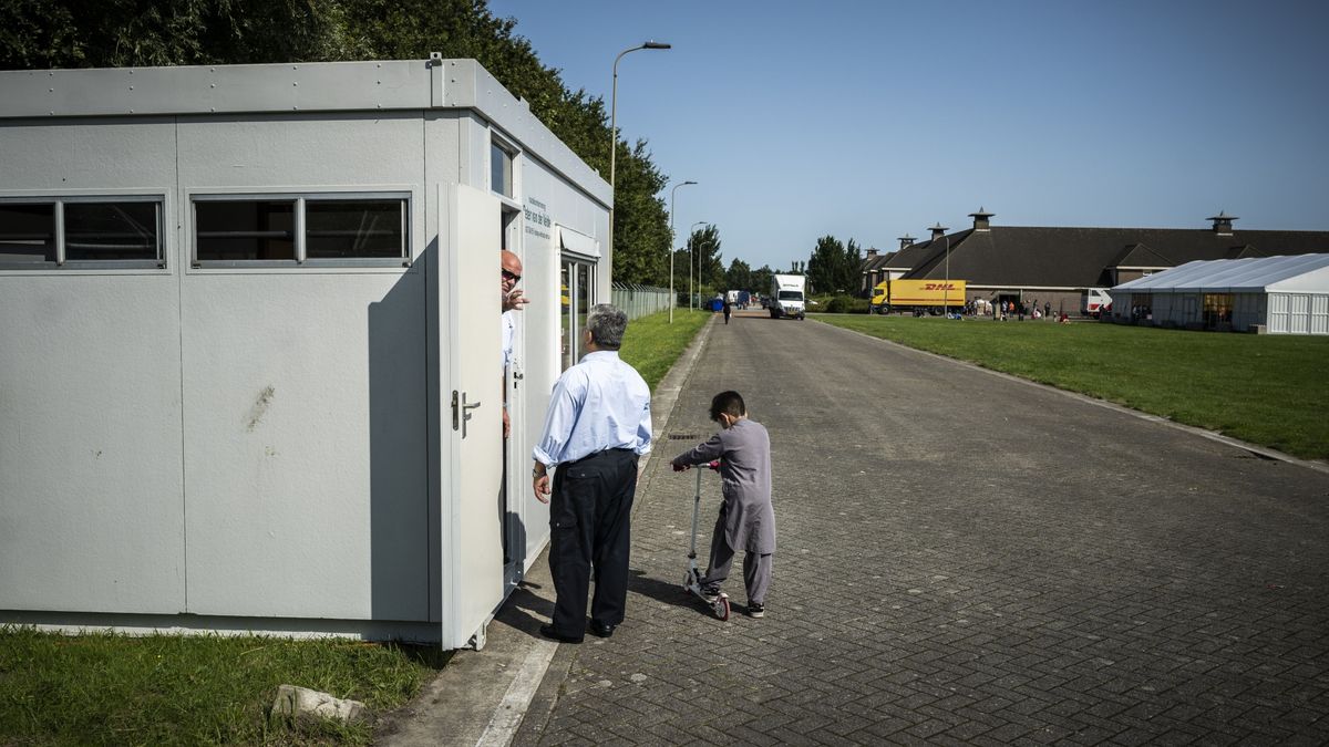Opvang Afghanen Zoutkamp sluit per 1 mei: 'We hebben de kazerne zelf hard nodig'