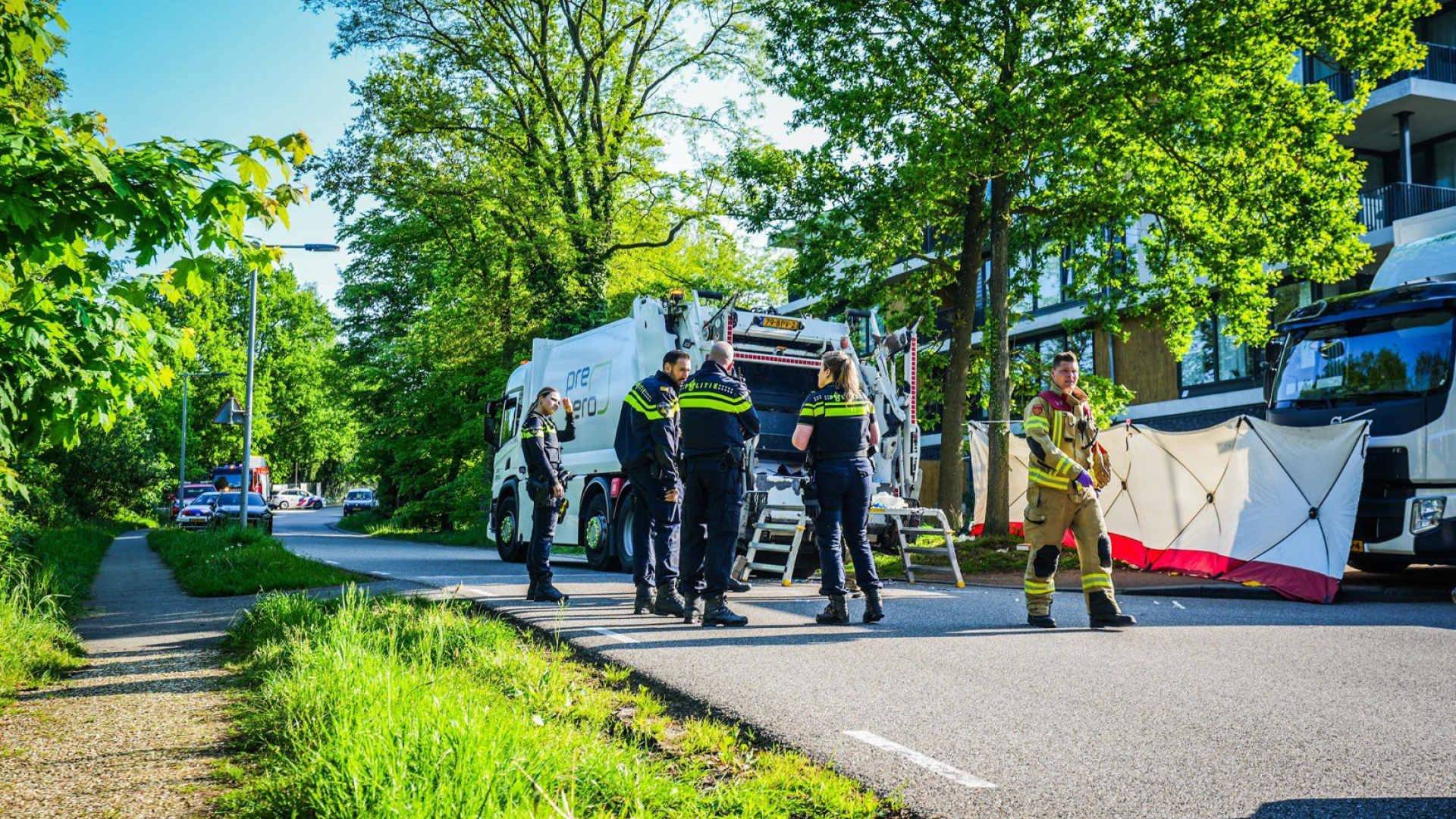 Persoon Belandt In Vuilniswagen En Raakt Zwaargewond - Omroep Gelderland