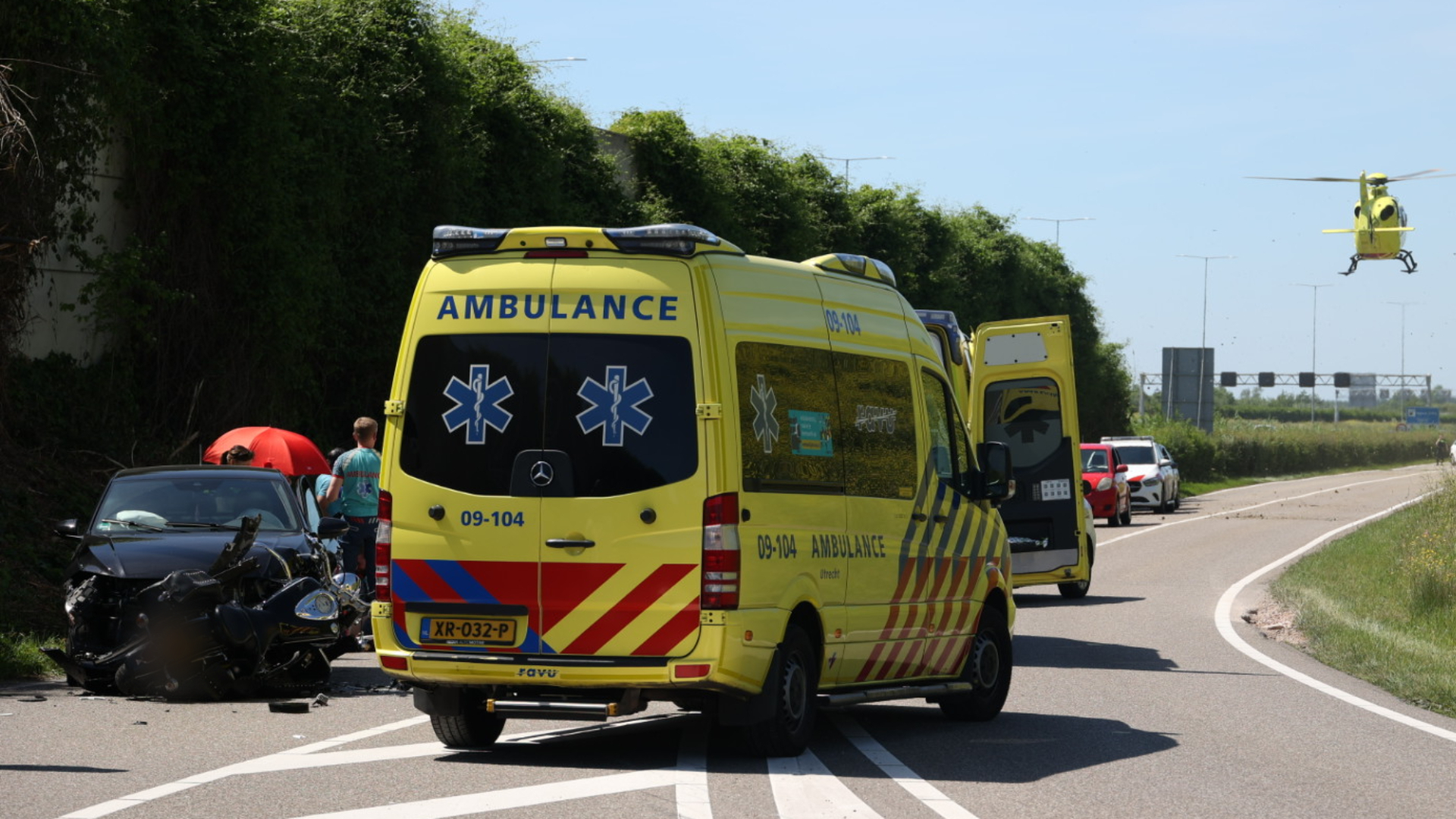 Ernstig ongeval tussen motor en auto in De Meern