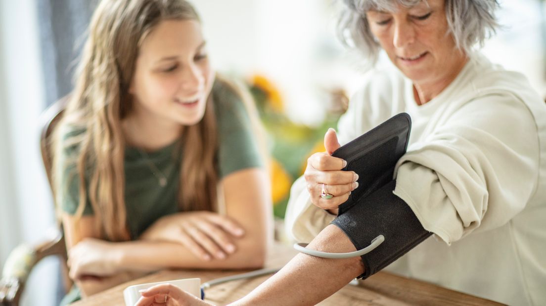 Patiënten kunnen binnenkort onder meer zelf hun bloeddruk meter (Rechten: FocusCura)