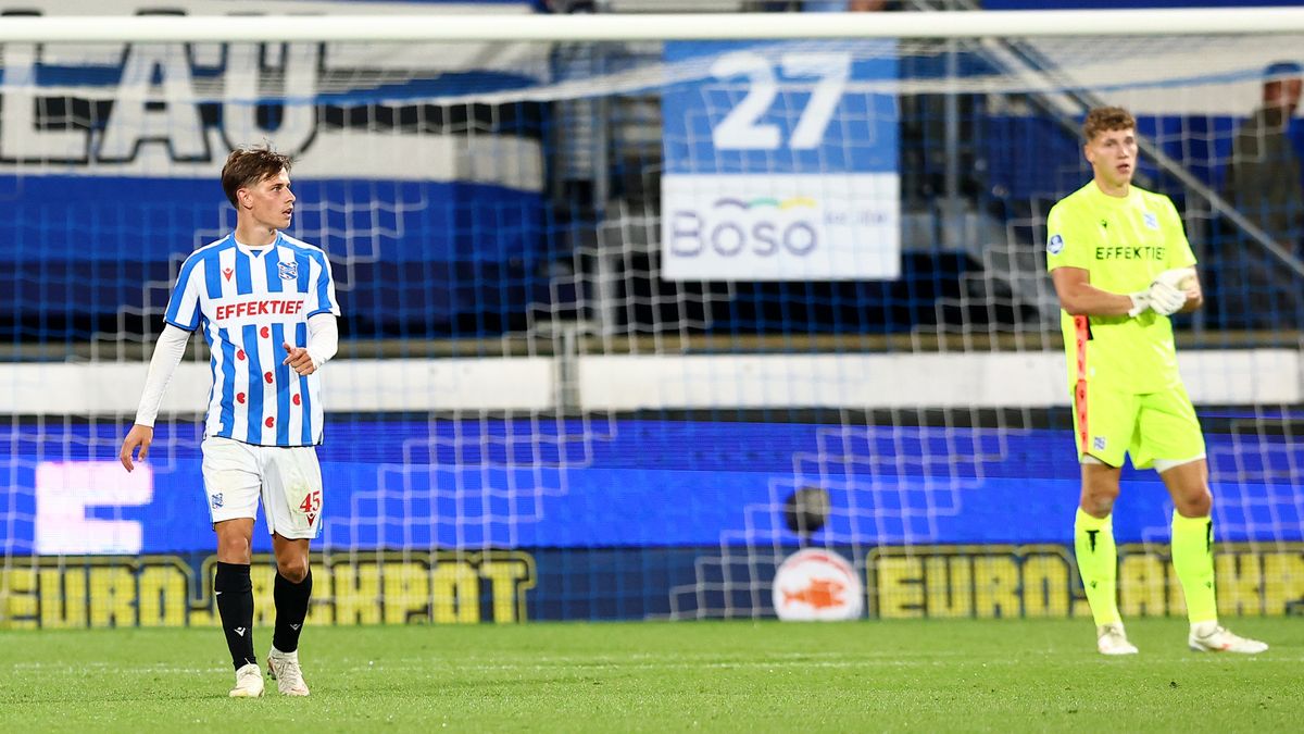 Lees terug: Heerenveen krijgt flinke tik van PEC Zwolle ondanks felle start (0-2)