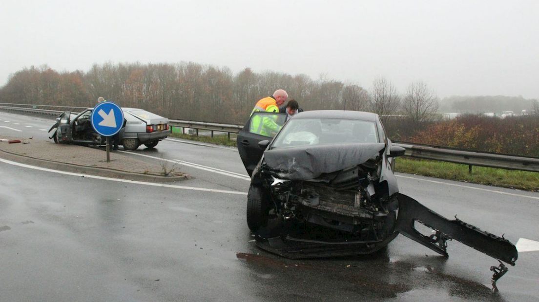 Afrit A1 Holten richting Deventer dicht door ongeluk