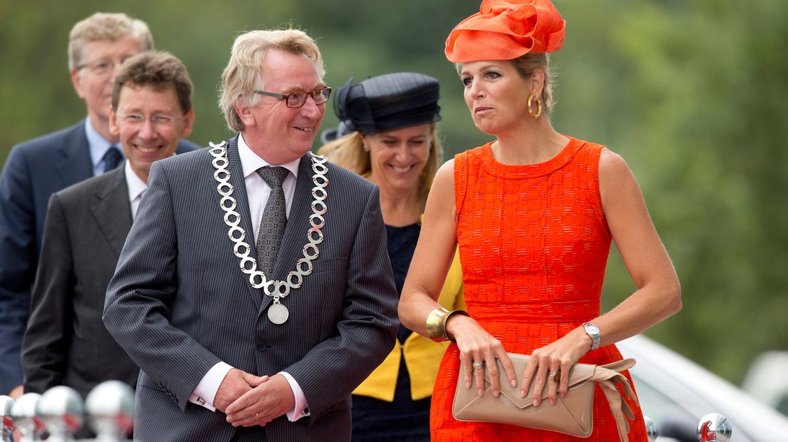 Burgemeester Van Rumund met koningin Máxima