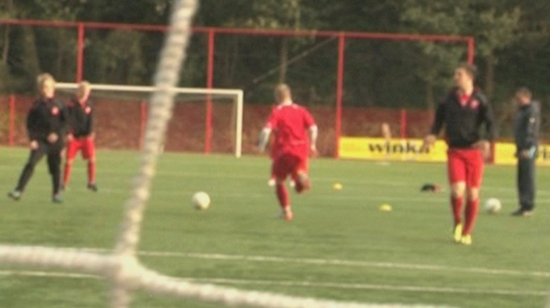 KNVB schiet clubs te hulp