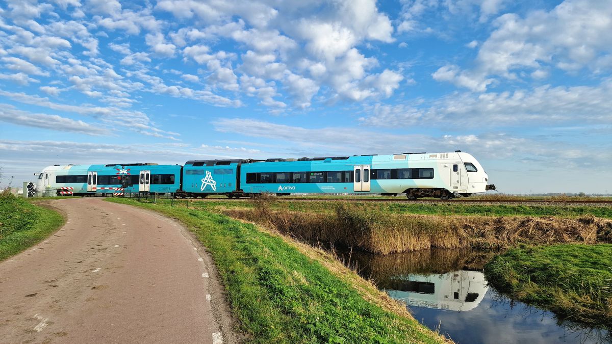Afrit A6 Sint Nicolaasga weer vrijgegeven | Geen treinen tussen Buitenpost en Zuidhorn