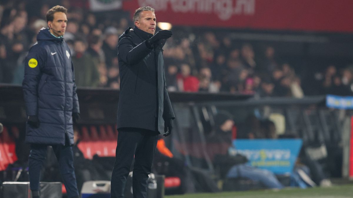 Van Persie over nieuwe aanwinst: 'Ik had nul twijfel om hem te laten starten'