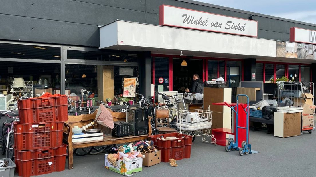 Winkel van Sinkel moet na vijf jaar pand aan de Atoomweg verlaten - RTV