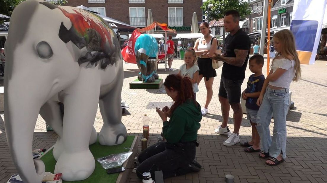 Rosalie de Graaf heeft ook een eigen olifantje ontworpen