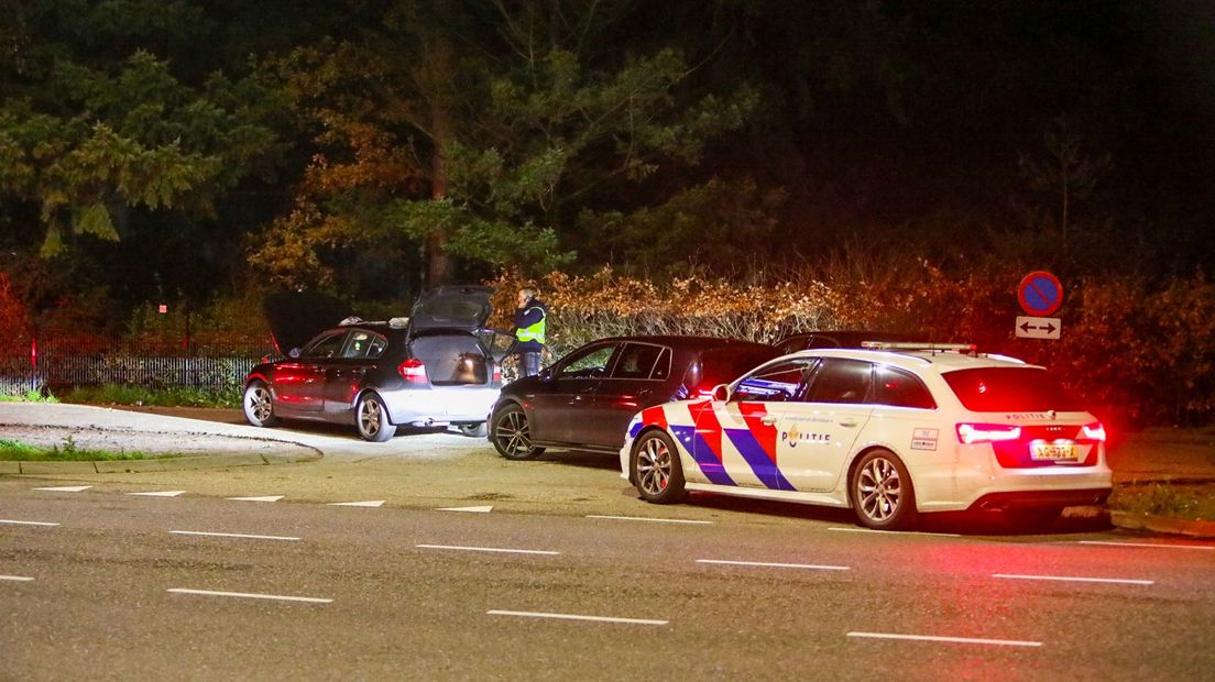 Politie zet auto verdachten aan de kant bij afrit A50