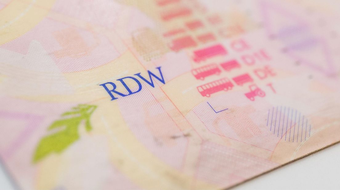Snorfietser is rijbewijs kwijt