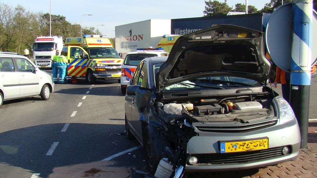De kruising in de N36 bij Beerze moet veiliger om ongelukken zoals deze te voorkomen