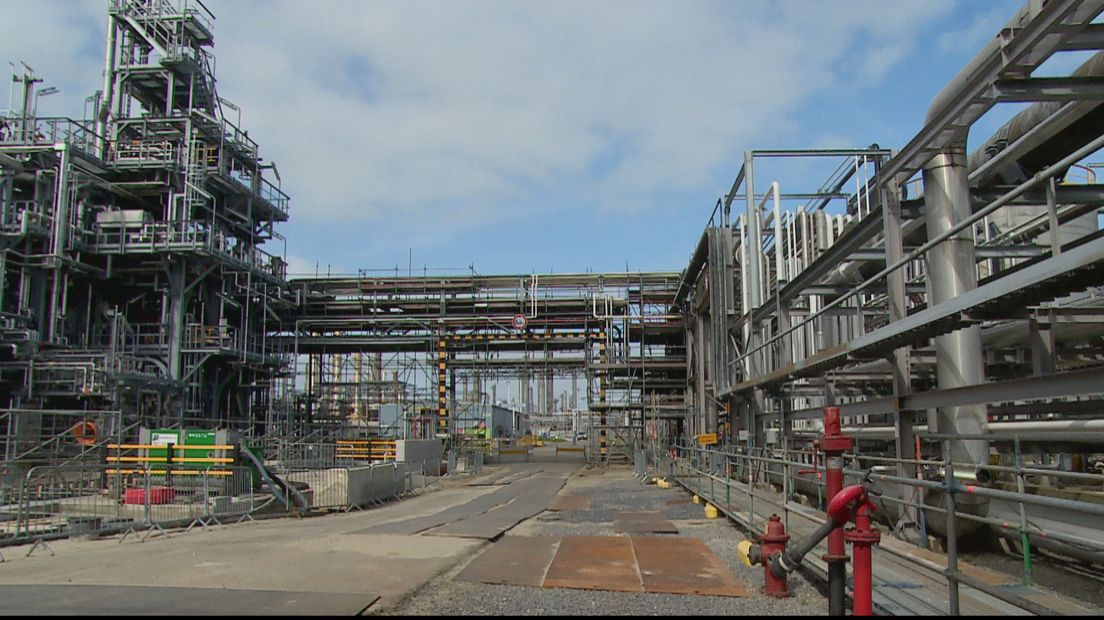 Eén van de nieuwe fabrieken bij Dow in Terneuzen