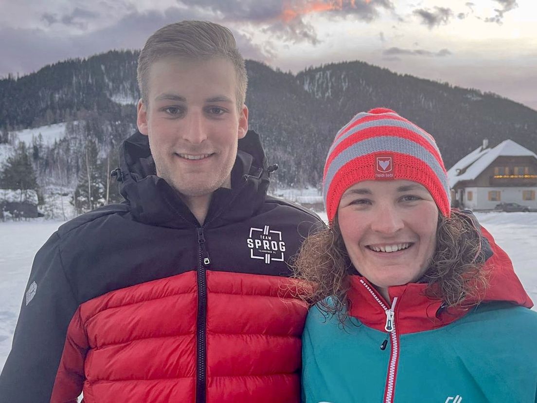 Broer en zus Smit volbrengen met glans Alternatieve Elfstedentocht op Weissensee