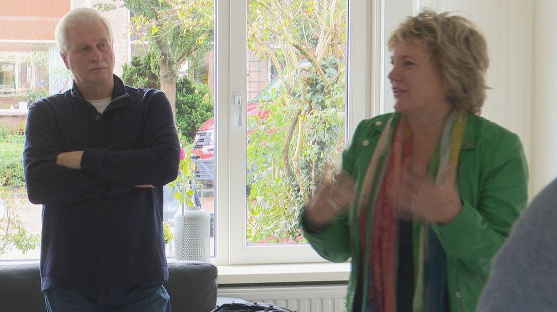 Wethouder Schuttenbeld op bezoek bij de woning in Berkum