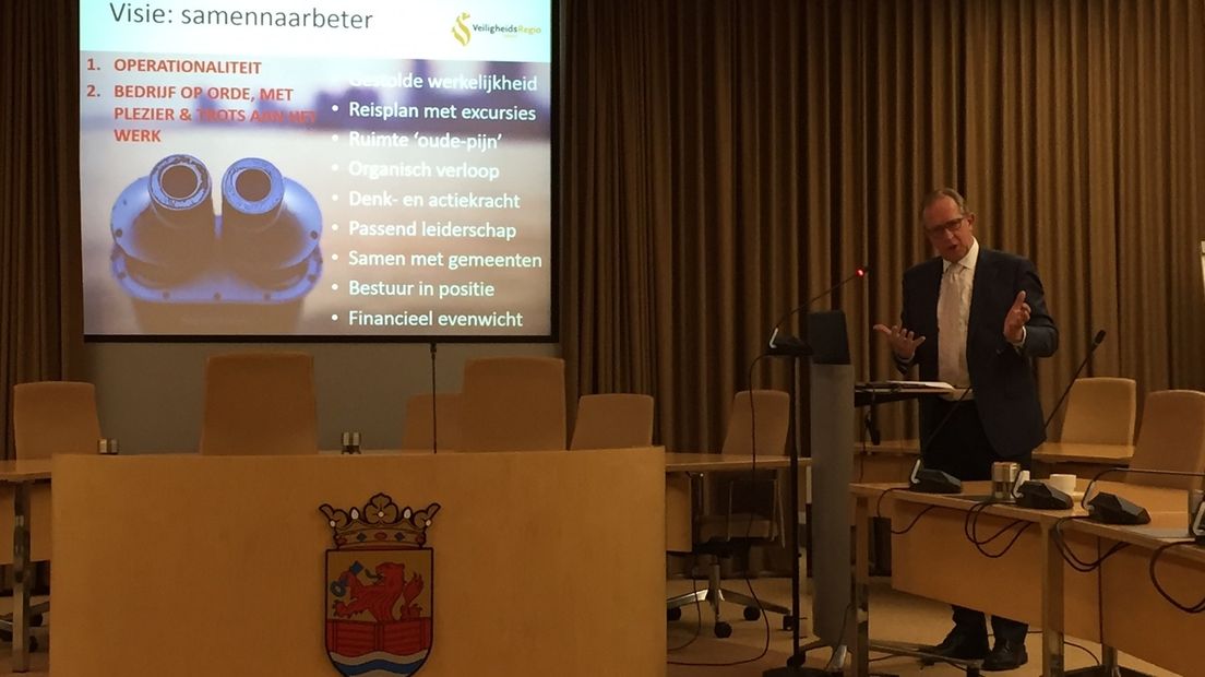 Elie van Strien legt gewenste verbeteringen uit in Terneuzen