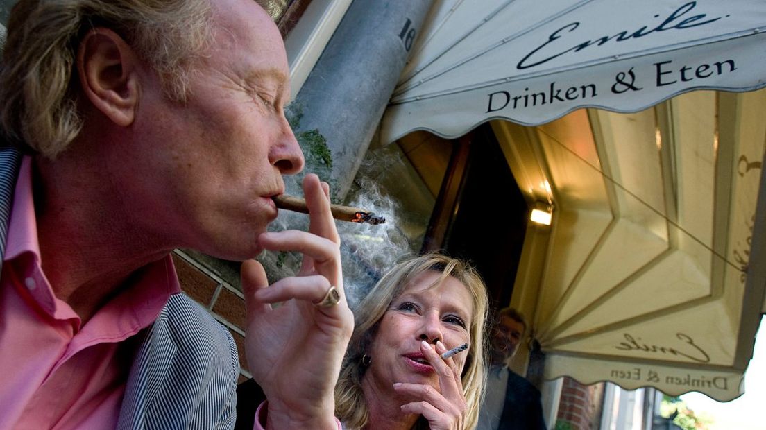 Rokers op Haags terras