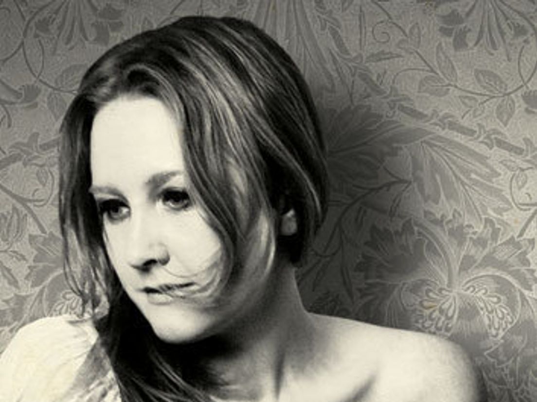 Louise Latham in Live uit Lloyd