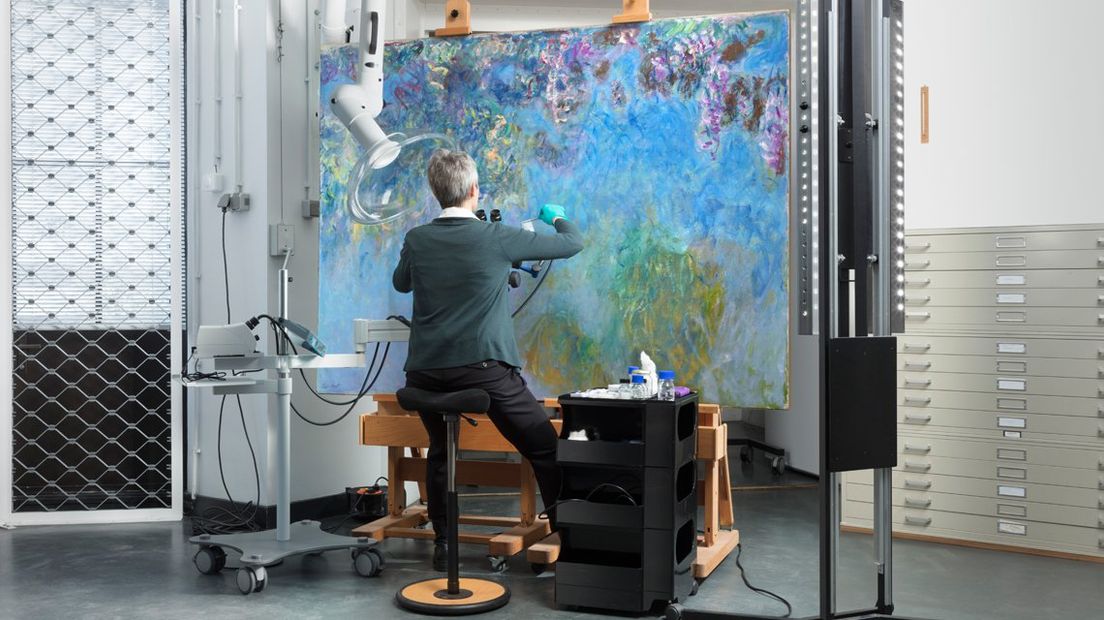 Restauratie Monet's Blauweregen