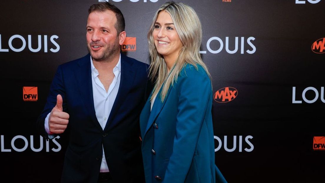 Polman en Van der Vaart in Amsterdam bij de premiere van de film over Louis van Gaal