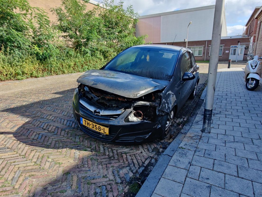 Uitgebrande auto centrum Hoogeveen