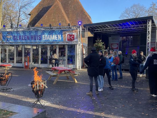 toevoegen aan Varen Verenigde Staten van Amerika Glazen Huis Emmen geopend: 'We hopen de 20.000 euro aan te tikken' - RTV  Drenthe