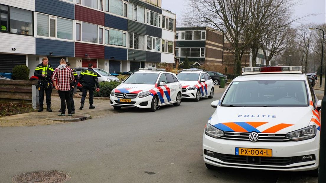 Agenten doen onderzoek na inbraak