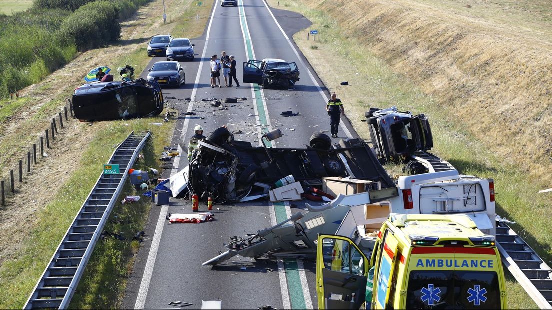 Beeld van een van de vele ongelukken die de afgelopen jaren op de N50 zijn gebeurd.