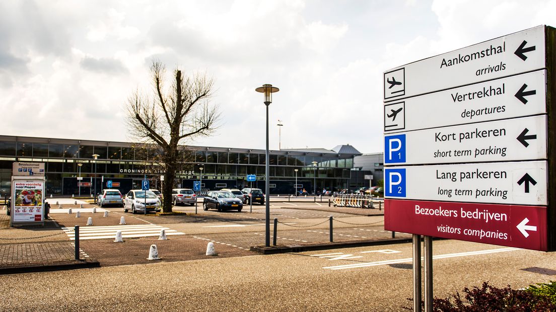 Een spannende dag voor Groningen Airport Eelde (Rechten: ANP/Remko de Waal)