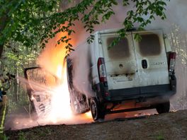 Door brand verwoeste bestelbus werd eerder die dag gestolen in Emmen