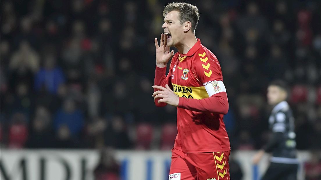 Go Ahead Eagles-captain Jeroen Veldmate