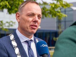 Deventer burgemeester kritisch op asielbeleid van collega's in Randstad: "Wij lossen voortdurend problemen van anderen op"