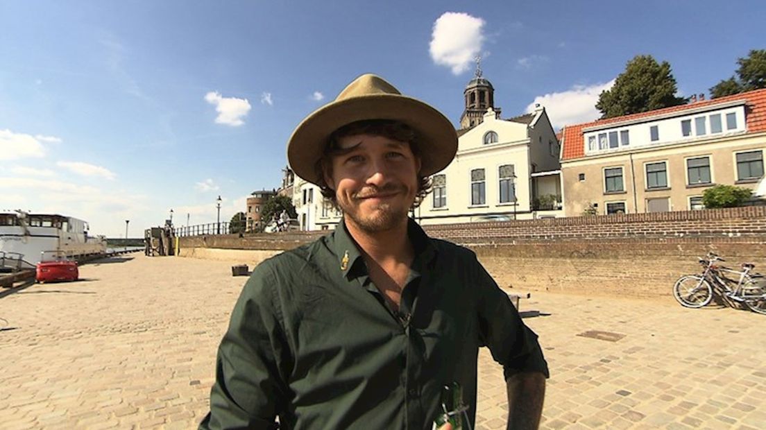 Deventer zanger Rob Dekay doet mee aan Wie is de Mol 2020