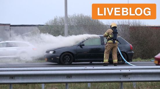 Autobrand op A50 • snelweg weer vrij van glas