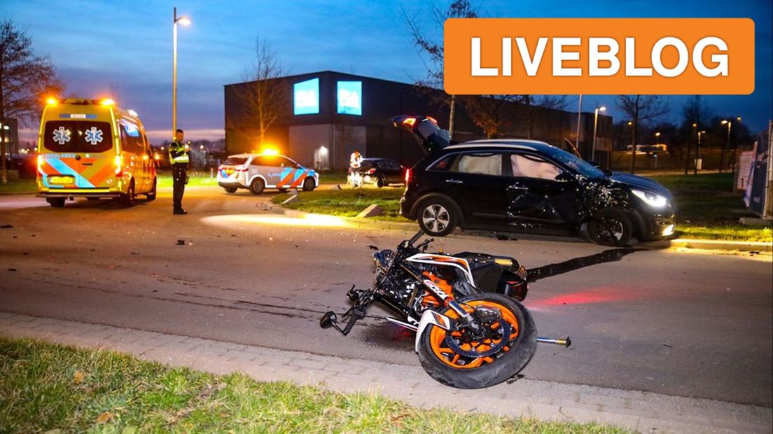 In Apeldoorn is een motorrijder zwaargewond geraakt